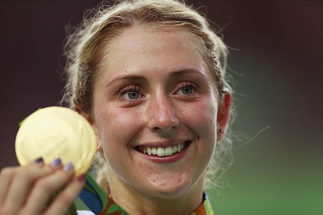 Laura Trott with Rio Omnium gold.jpg