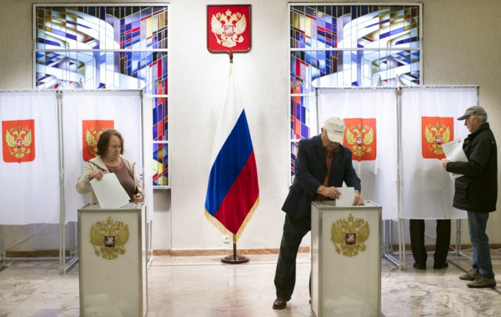 On Sunday Russian citizens head to the polls to cast their ballots during parliamentary elections. Russia's governing party and its three largely cooperative opponents are expected to retain their positions in the national parliament but new proced