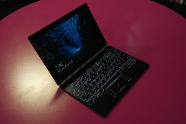 Lee Bell

Lenovo claims the Yogabook is the world's slimmest and lightest 2-in-1 laptop and tablet