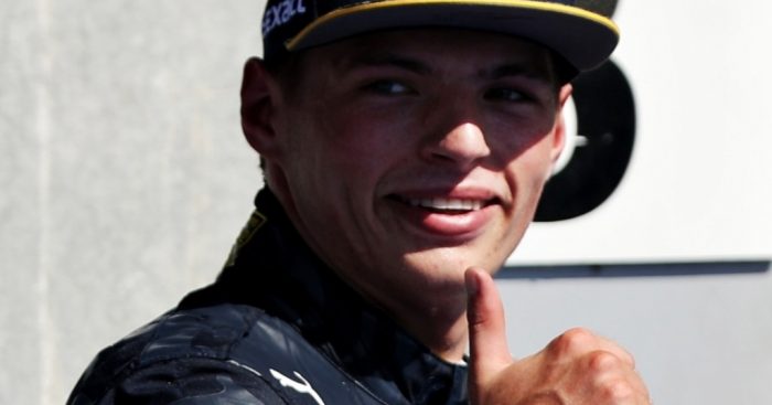 1022.6666666666666x767__origin__0x0_Max_Verstappen_thumb_up