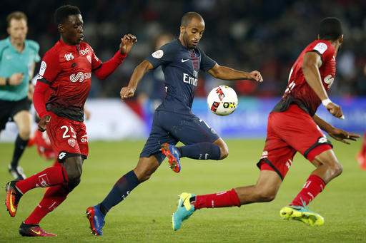 PSG beat Dijon 3-0 to keep pressure on Monaco