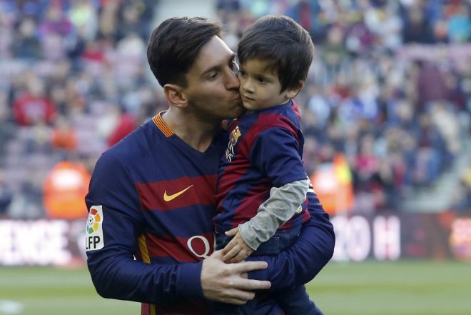 Lionel Messi with son Thiago