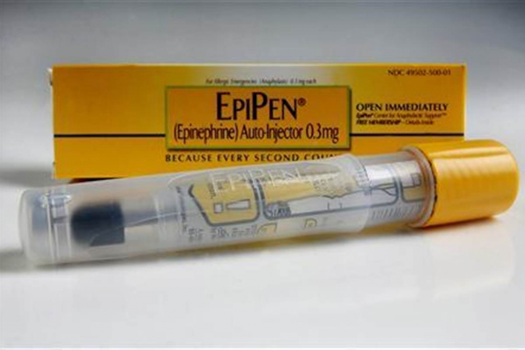 Mylan launching cheaper, generic version of EpiPen