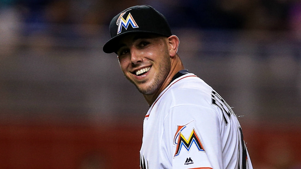 Miami Marlins pitcher Jose Fernandez dies in boat crash