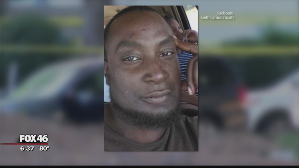 Keith Lamont Scott's wife releases statement, calls for peace