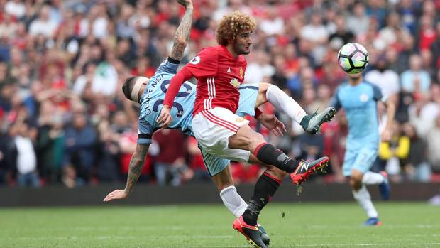 Marouane Fellaini and Manchester United lost Saturday's cross-city battle