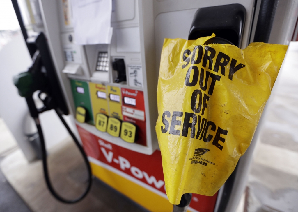 Pipeline Spill-1 A bag covers a pump handle Saturday at a gas station that has no fuel to sell in Nashville Tenn. The lack of fuel was caused by a pipeline spill in Alabama. While the spill won't like cause a shortage in the Pittsburgh area it may