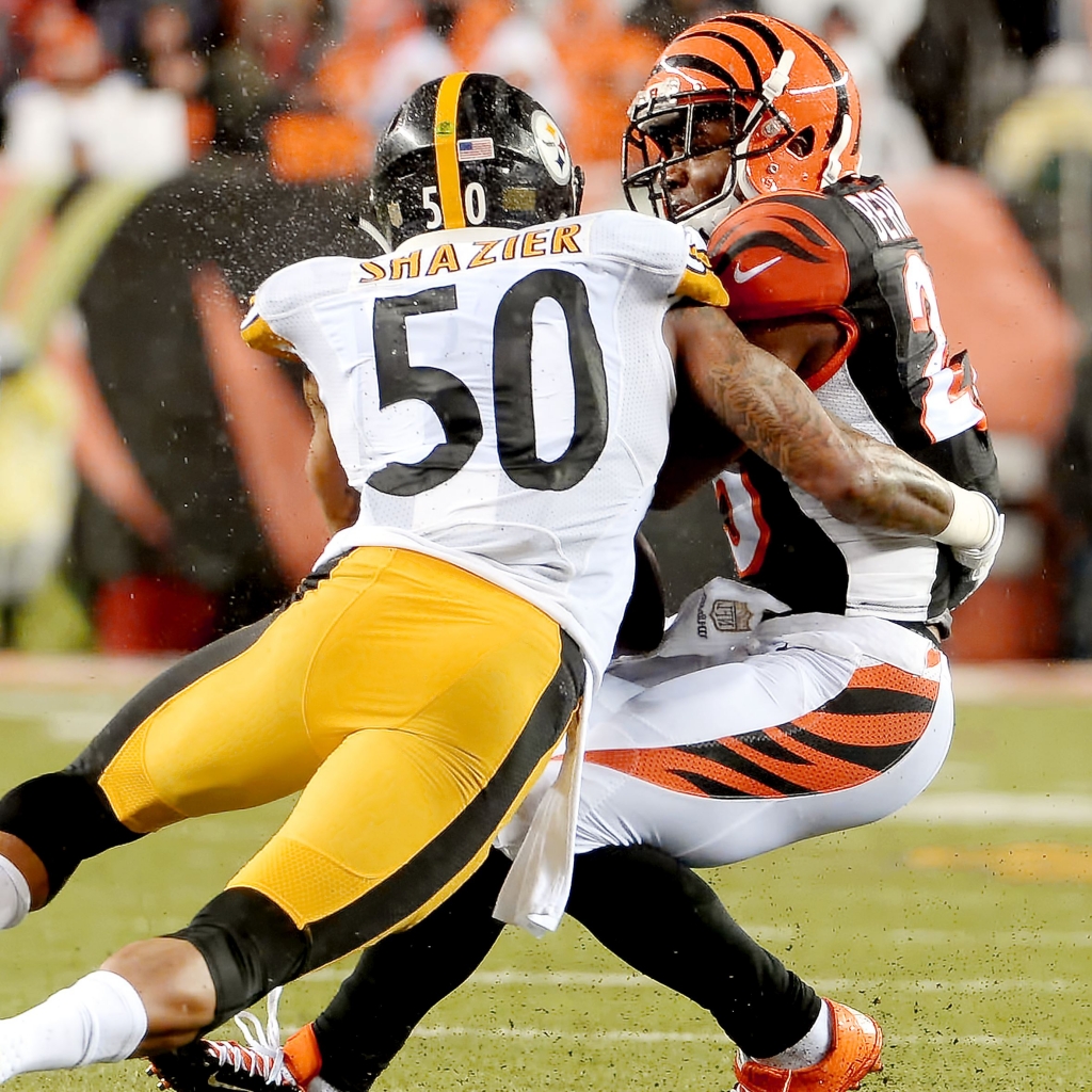 20160109mfsteelerssports17-1 Ryan Shazier takes down the Bengals&#39 Giovani Bernard during last season's AFC wild card game in Cincinnati