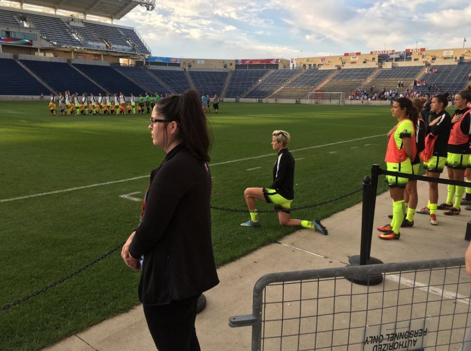 Megan Rapinoe kneels during national anthem on 9/4/16