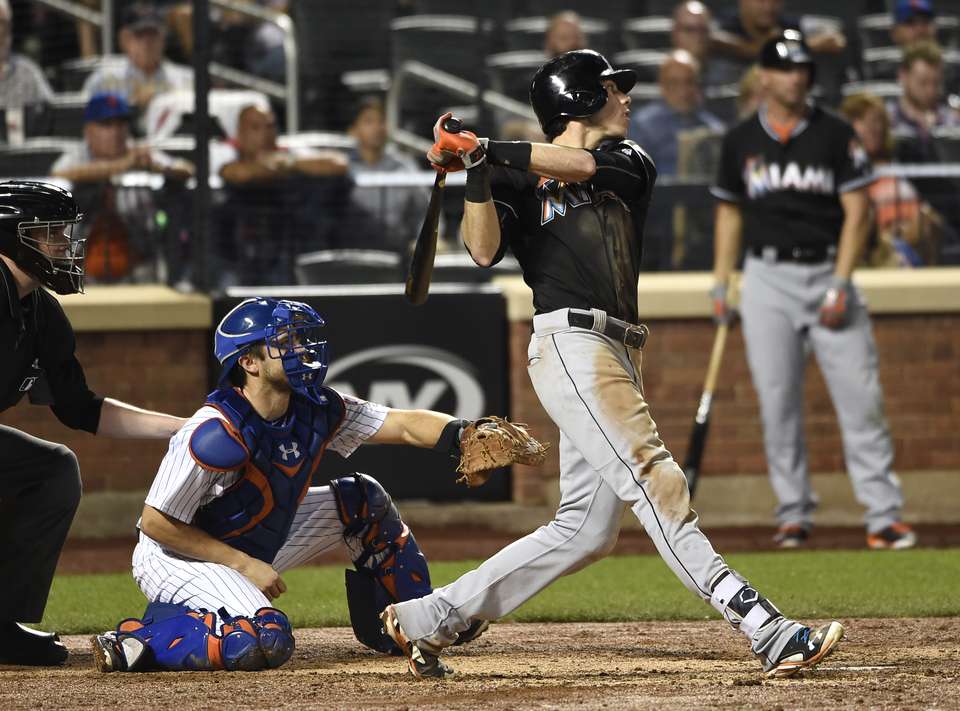 Yelich Marlins stop 5-game losing streak beat Mets