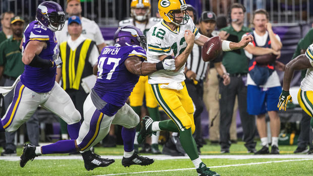 Mike Zimmer: Adrian Peterson's knee “has calmed down now”