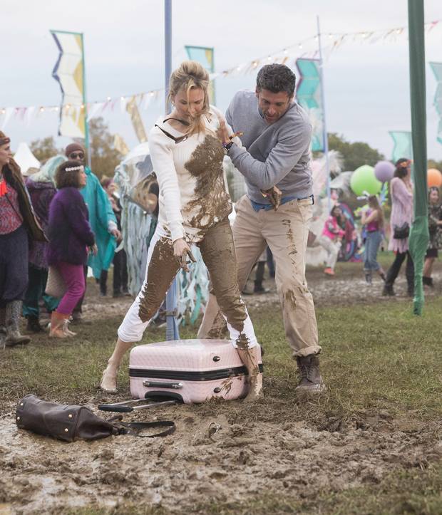 Mud lark Jack rescues Bridget