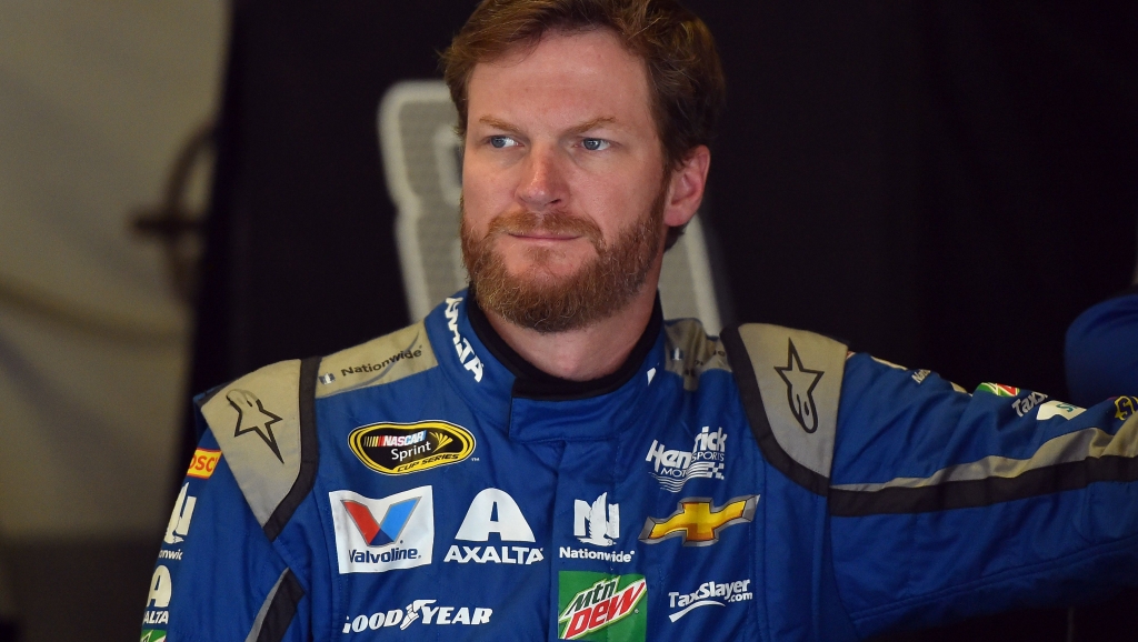 Earnhardt Jr out for remainder of 2016 with concussion