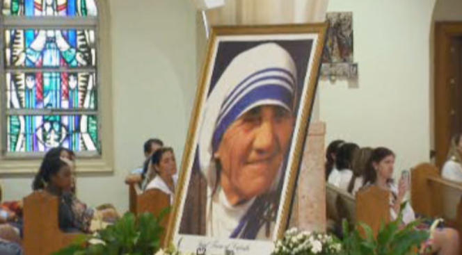 IndiaPost releases commemorative postage stamp on Saint Teresa