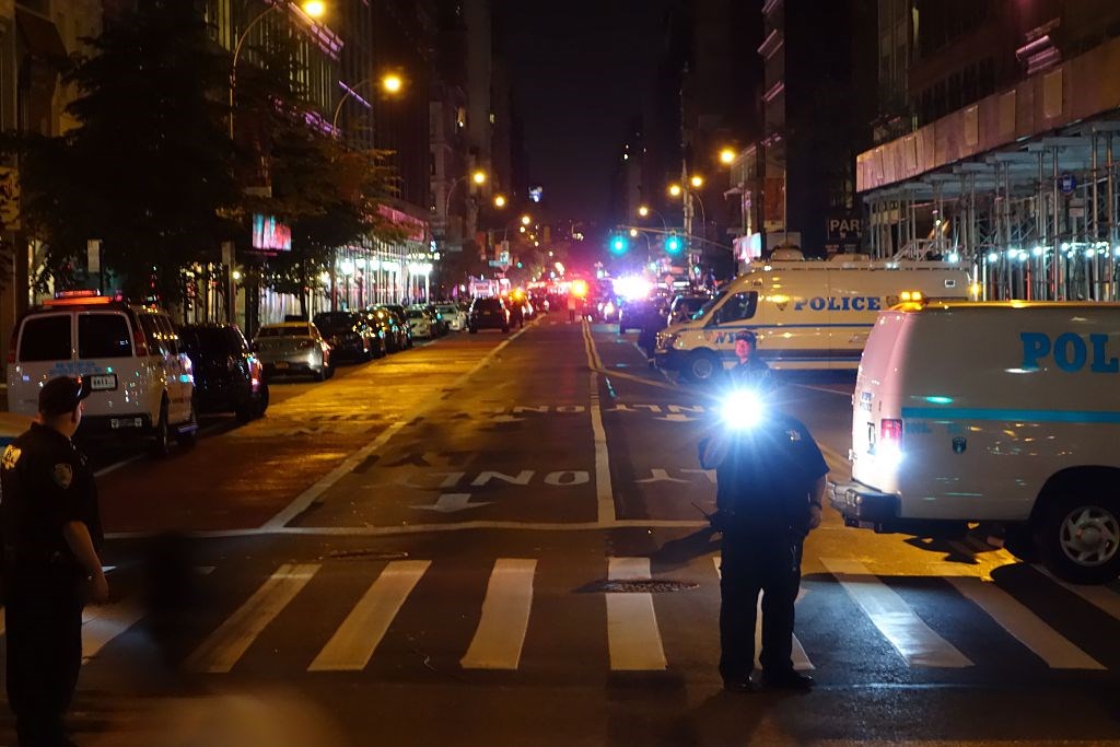 Possible explosion reported in NYC's Chelsea neighborhood