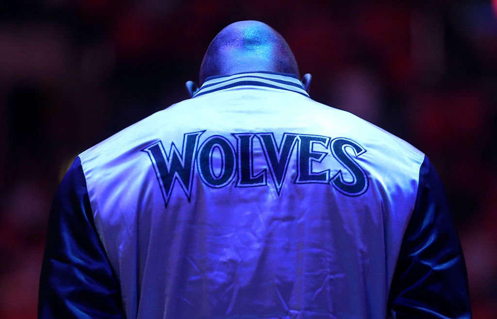 Minnesota Timberwolves v Los Angeles Clippers