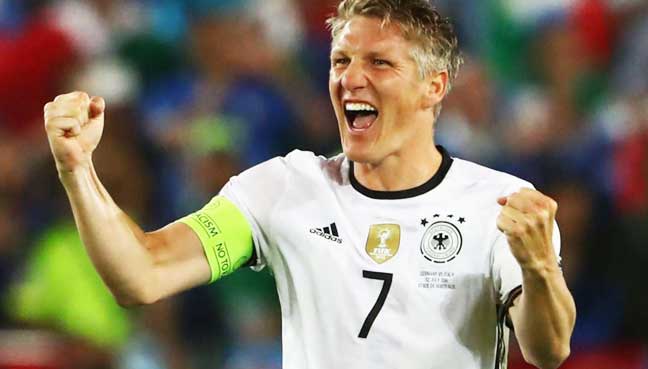 German-fans-cool-on-Schweinsteiger's-farewell