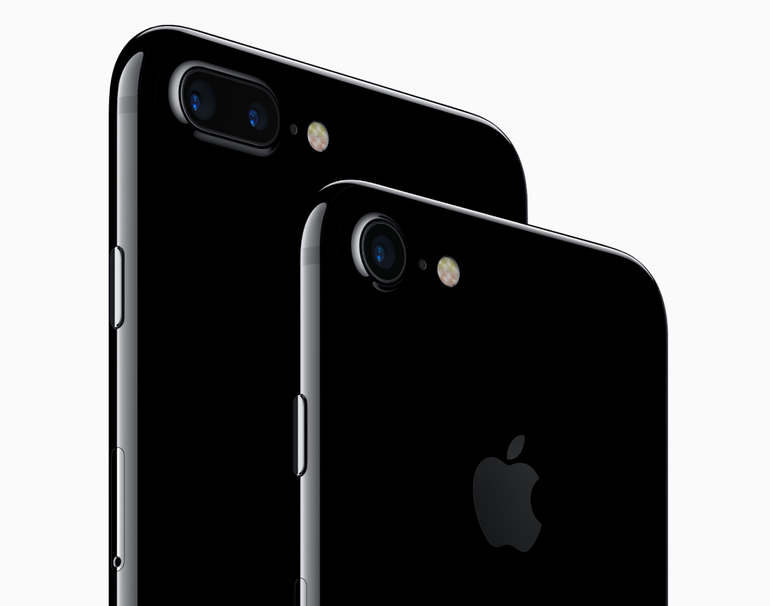 New iPhone 7 hits store shelves Friday morning