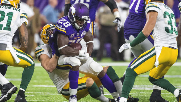 Vikings RB Adrian Peterson to Have Knee Surgery Thursday: Report