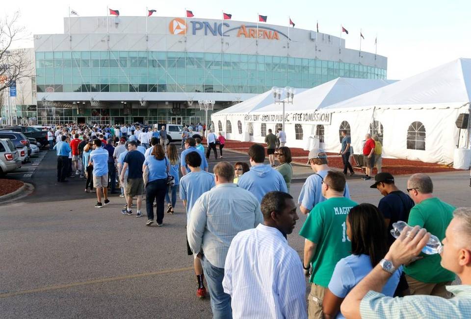 Fans line up outside PNC Arena in Raleigh N.C. before UNC’s game against Florida Gulf Coast in the first round of the NCAA Division I Men’s Basketball Championship