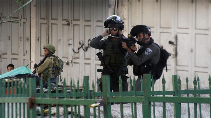 Palestinian girl shot injured at West Bank checkpoint