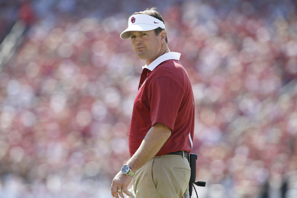 Oct 10 2015 Dallas TX USA Oklahoma Sooners head coach Bob Stoops on the sidelines during the game against the Texas Longhorns during the Red River rivalry at Cotton Bowl Stadium. Mandatory Credit Tim Heitman-USA TODAY Sports