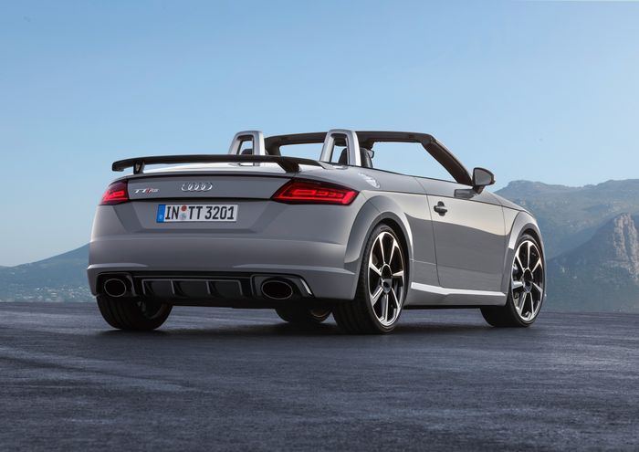 New Audi TT RS goes on sale in the UK this month costing from £51800