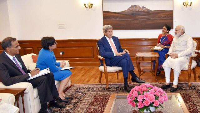 Kerry Makes Plea for India to Enhance Leadership on Global Stage