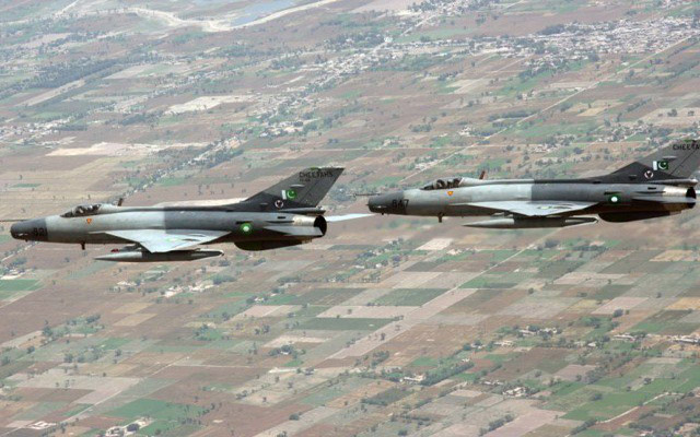 PAF fighter jet crashes in Khyber Agency