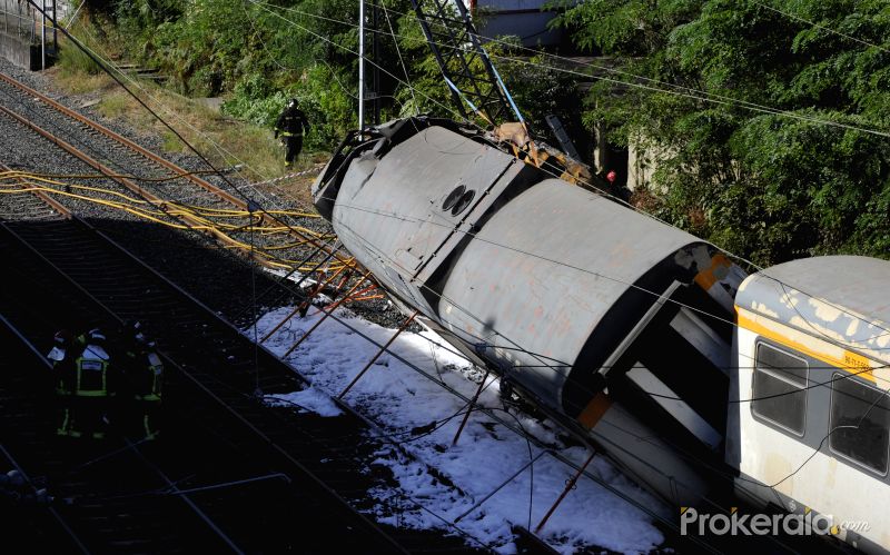 SPAIN-O PORRINO-TRAIN-DERAILMENT