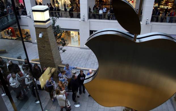 People queue in Belfast for the latest Apple product