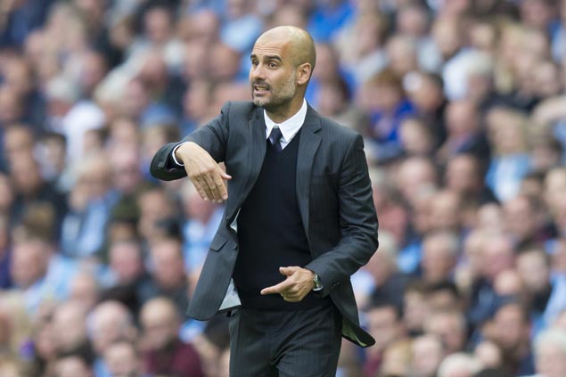 Pep Guardiola gets better of old rival Jose Mourinho as City downs United in Manchester derby