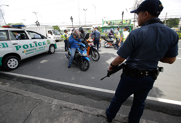 10 dead, 60 injured in blast at night market in Davao City, Philippines