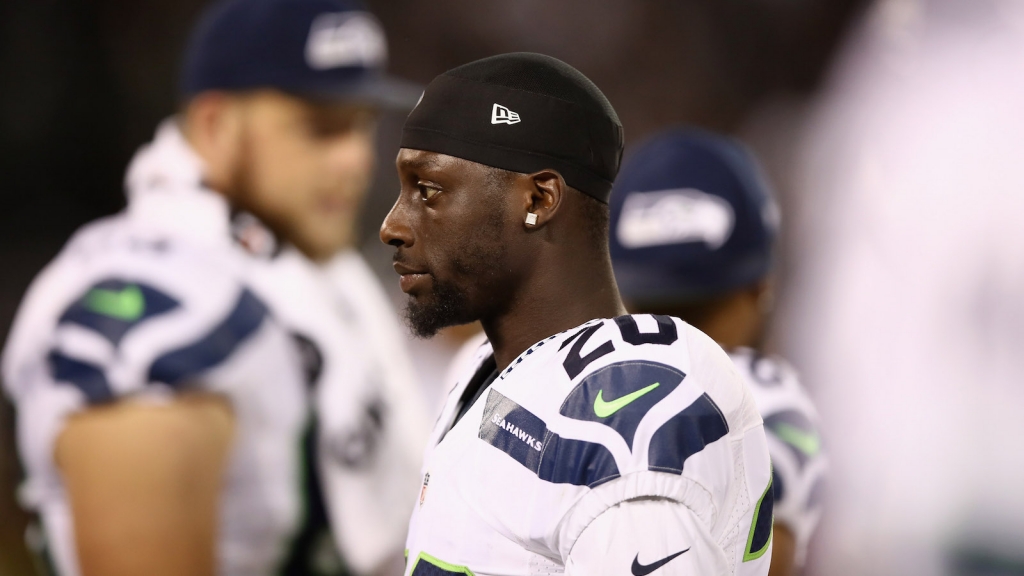 Seahawks CB Jeremy Lane sits for national anthem to support Kaepernick