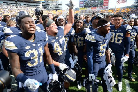 Pitt celebrates the win in front of the student section. Jeff Ahearn | Senior Staff