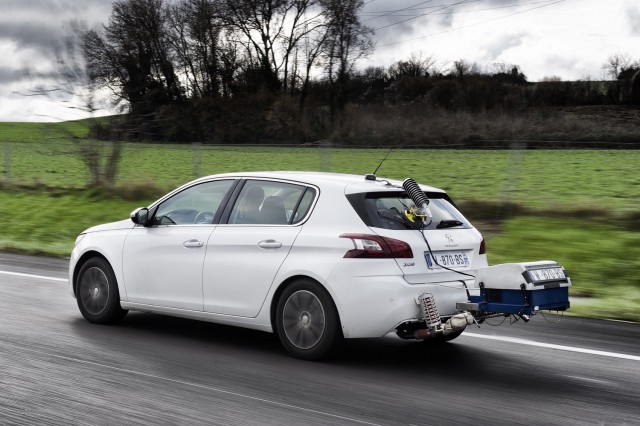 Portable real world emissions testing equipment attached to a Peugeot 308 Credit Green Car Report