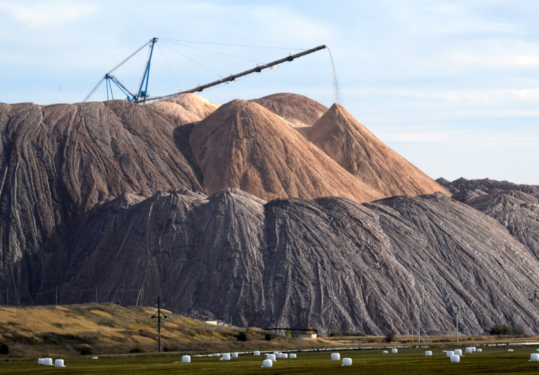 Potash Corp. of Saskatchewan, Agrium agree to merge in massive deal