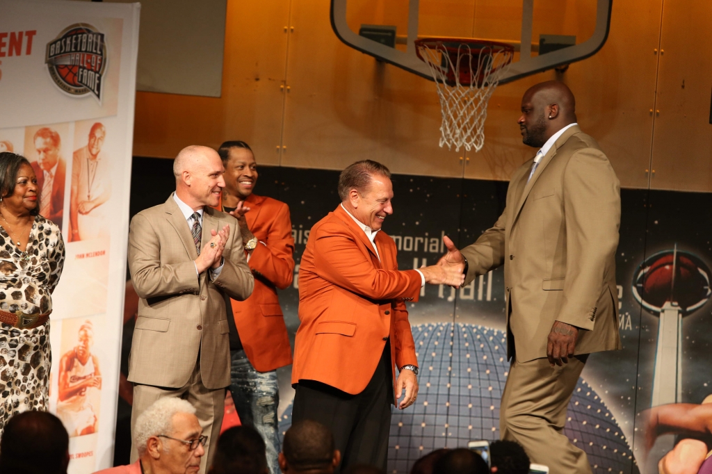 Inductee Tom Izzo and Shaquille O'Neal at the Bunn Gowdy Awards Dinner as part of the 2016 Basketball Hall of Fame Enshrinement Ceremony