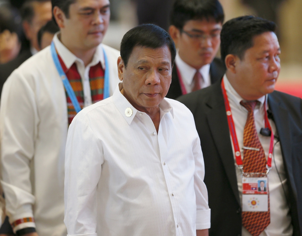 El presidente de Filipinas Rodrigo Duterte, a su llegada al Centro Nacional de Convenciones para reuniones bilaterales con lÃderes de ASEAN durante una cumbre del grupo el 6 de septiembre de 2016 en Vientiane Laos