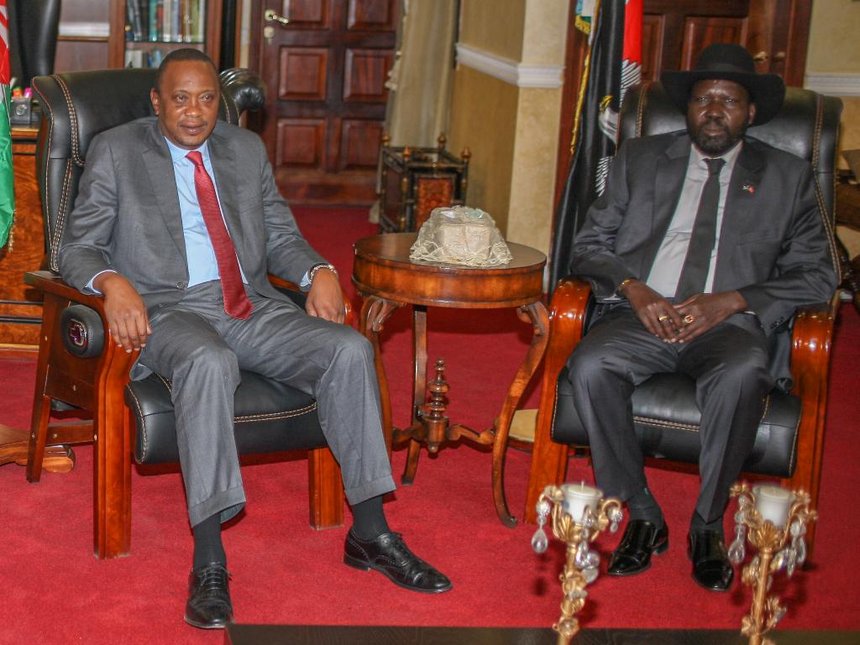 President Uhuru
Kenyatta with
South Sudan’s
President Salva
Kiir at the
Presidential
Palace in South
Sudan’s capital
of Juba