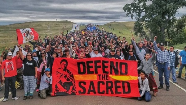 Protesters fight against Dakota Access pipeline