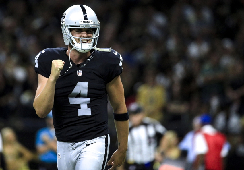 Carr, Raiders rally to beat Saints 35-34