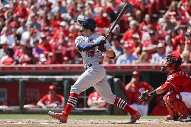 Martinez stays hot on road as Cardinals beat Reds 5-2