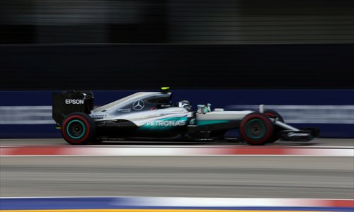 Lewis Hamilton's frustrations continue in Singapore