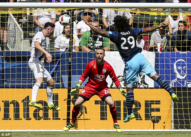 Robbie Keane opened the scoring but saw his LA Galaxy side beaten 4-2 by Seattle Sounders