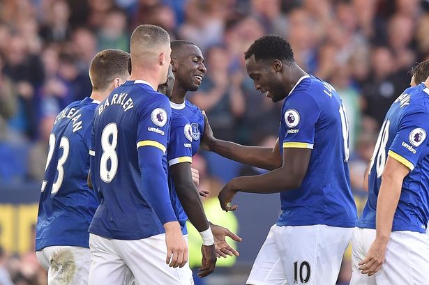 Romelu Lukaku tells Yannick Bolasie just who scored Everton's third on Saturday