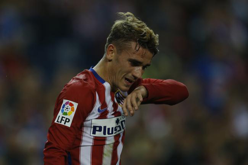 Griezmann scores 2 sets up 1 to jump-start Atletico season