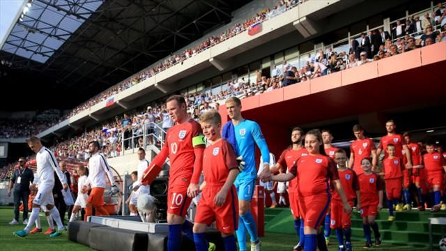 Wayne Rooney fails to shine on record-breaking evening in Slovakia