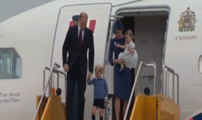 Thousands of royal fans await William and Kate's arrival in Victoria