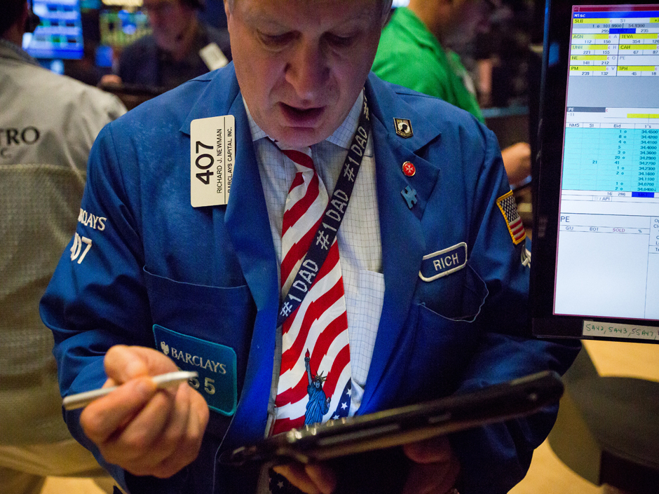 North American markets look headed for a lower open today as oil prices fell and investors reassessed the possibility of a near-term rise in U.S. interest rates